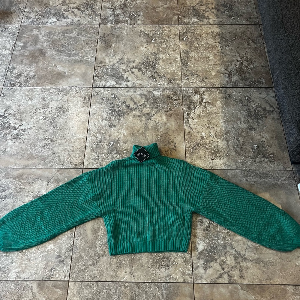 Brand New Zaful Emerald Green Turtleneck